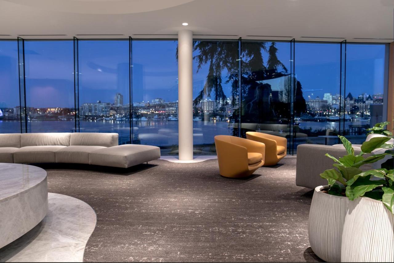 Hotel At Laurel Point 4*