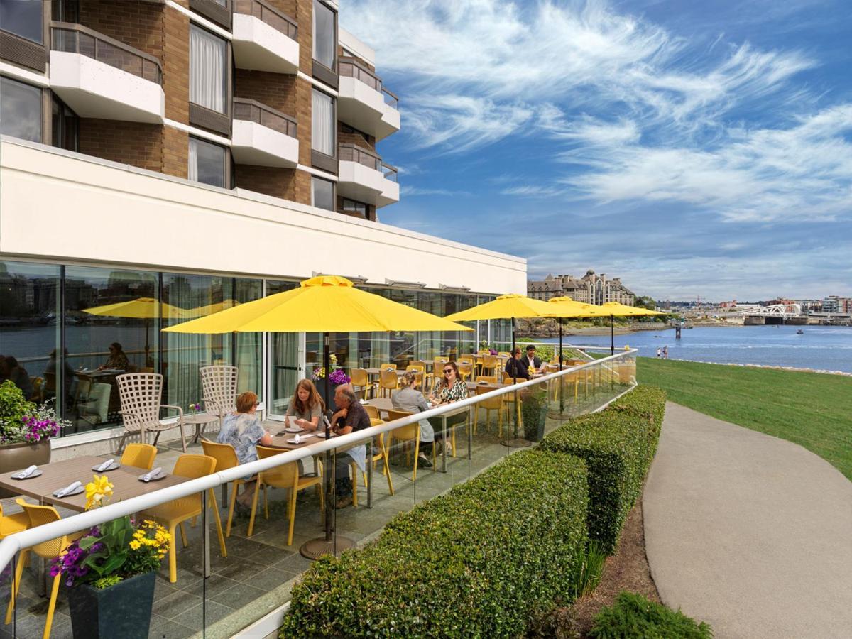 At Laurel Point 4* Victoria