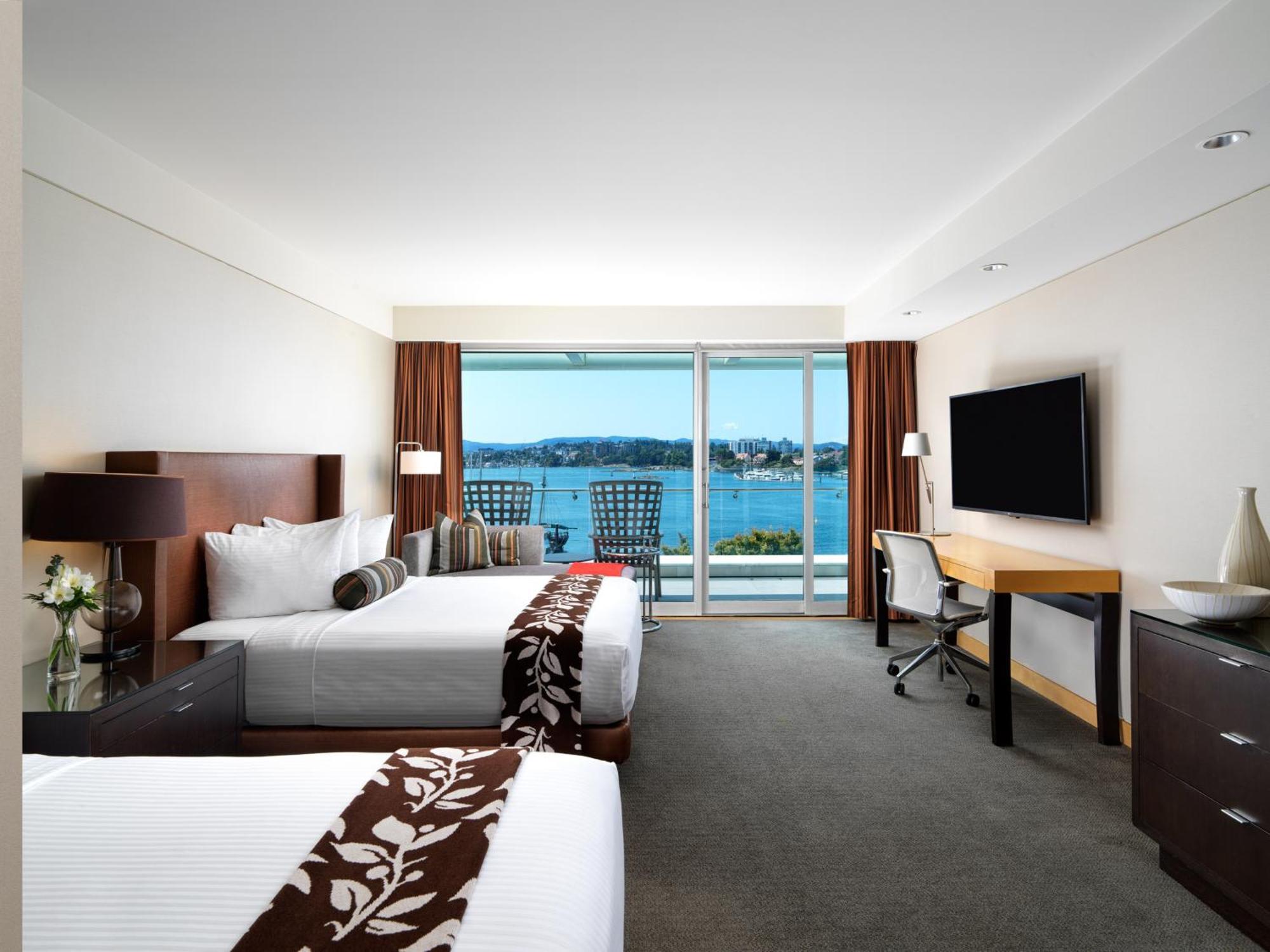 Hotel At Laurel Point Victoria